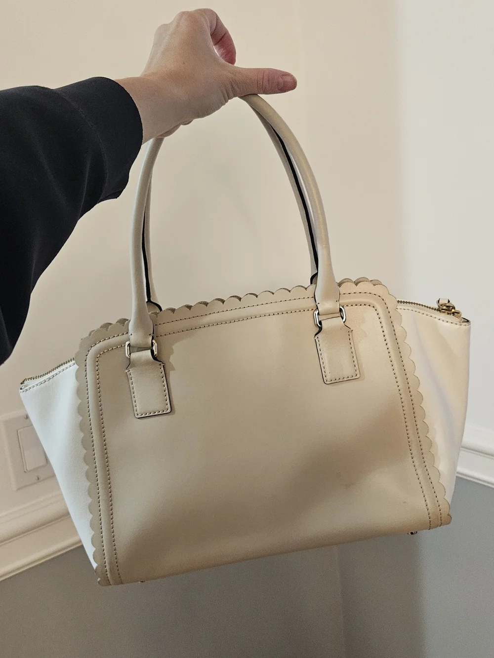 Kate Spade Cream Scalloped Handbag
